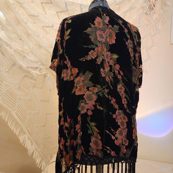 Xhilaration - Sheer floral velvet burnout shawl/coverup with fringe - M/L - Picture 2 of 6